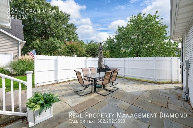 Building Photo - 225 Ocean View Blvd