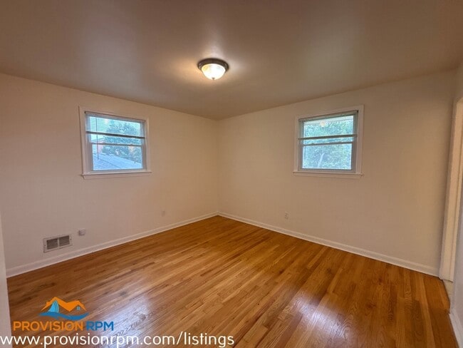 Building Photo - 4002 22nd Ave