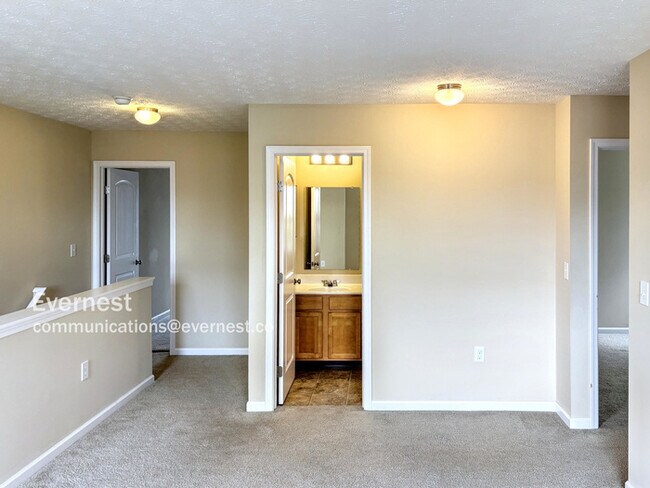 Building Photo - 5679 Marshfield Dr