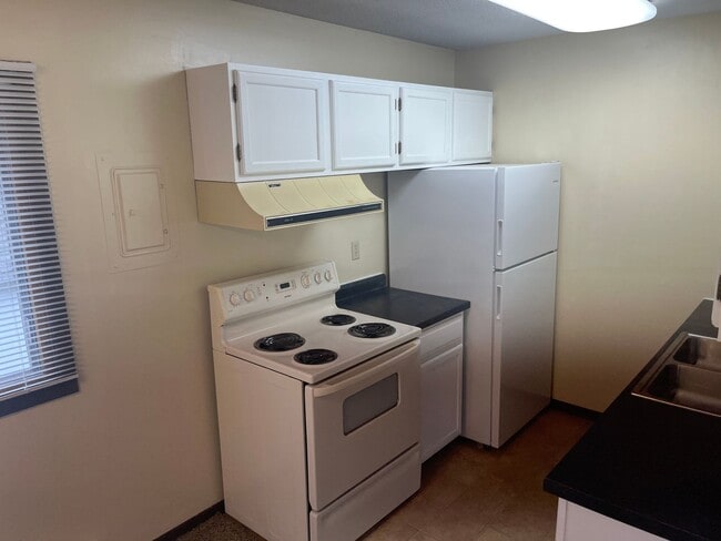 Building Photo - 2010 Greysolon Rd