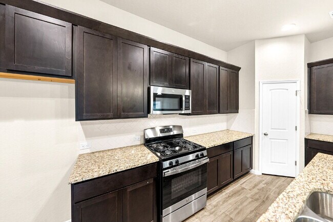 Building Photo - Greenbelt - Cul De Sac - Oversized Homesite