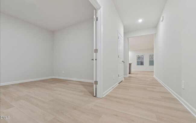 Building Photo - 540 Bridger Dr