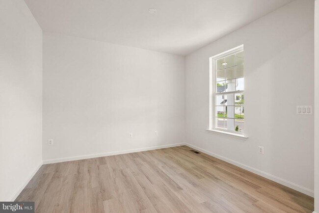 Building Photo - 9166 Arctic Fox Wy