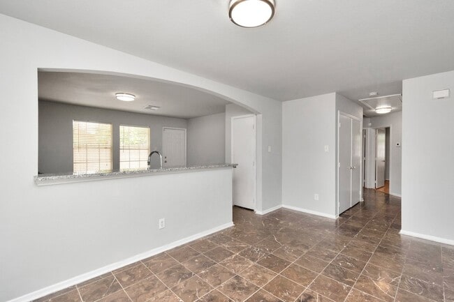 Building Photo - 8914 Dirby St