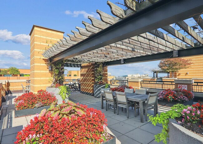 Building Photo - 400 Massachusetts Ave NW