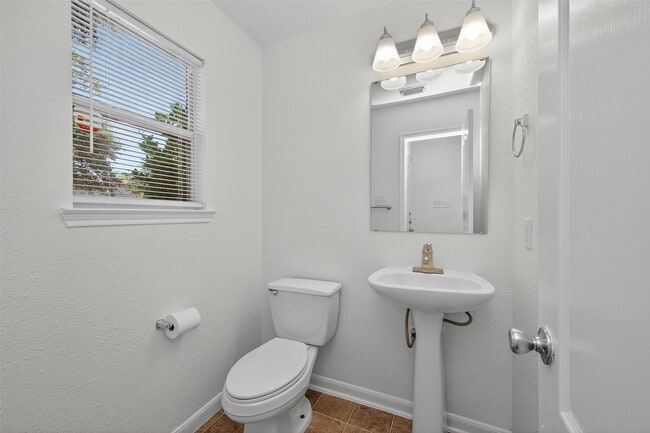 Building Photo - 19410 Bold River Rd