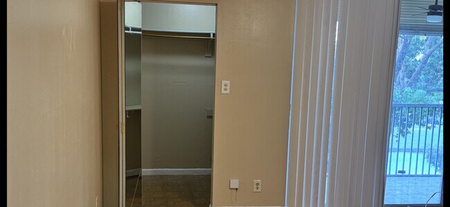 Building Photo - 3301 NW 47th Terrace