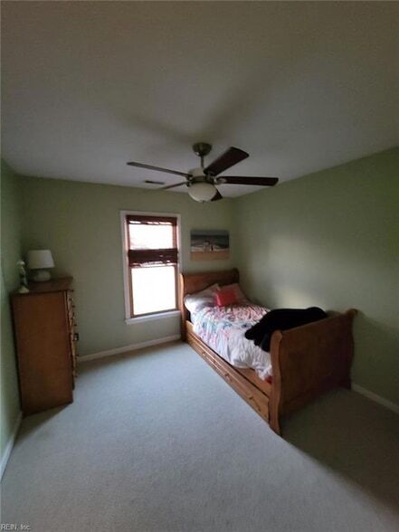 Building Photo - 921 Martingale Ct