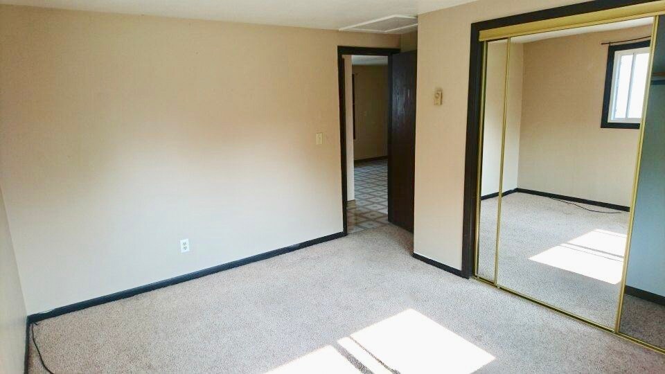 Building Photo - 2930 Beverly Hills Dr