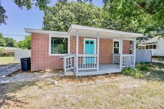Building Photo - 205 Brushy Creek Rd