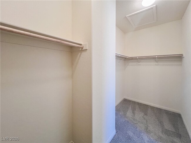 Building Photo - 11870 River Hawk Ave