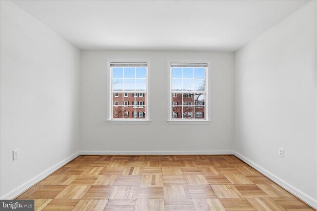 Building Photo - 6622 10th St