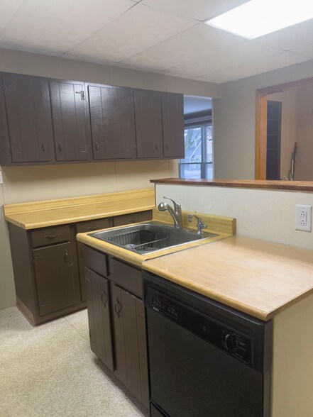 Building Photo - 26 Orchard Ave