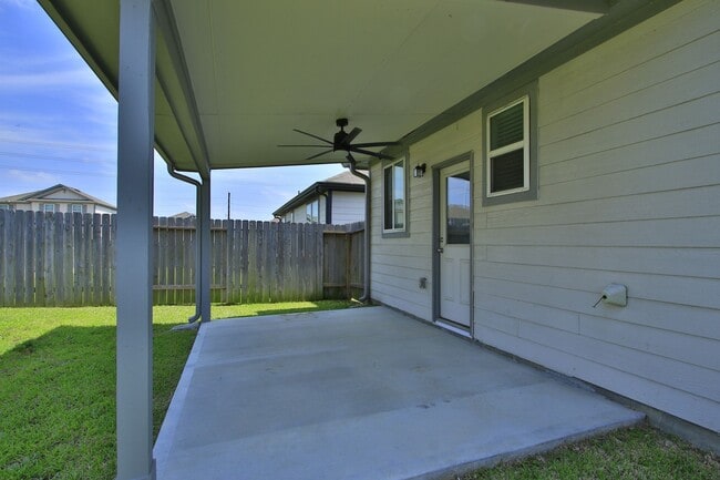 Building Photo - 17714 Winnower Ln