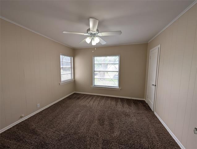 Building Photo - 1605 Maple Dr