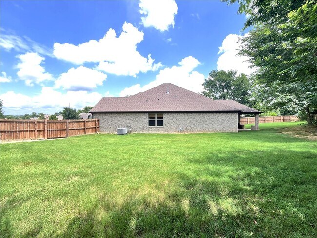 Building Photo - 4901 SW Energy Ave
