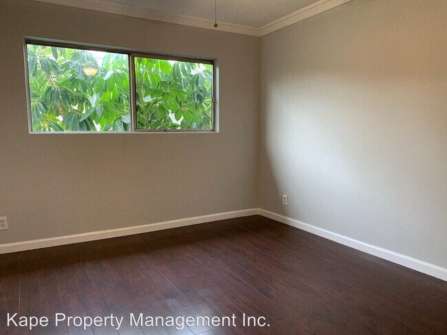 Building Photo - 2042 S Corning St