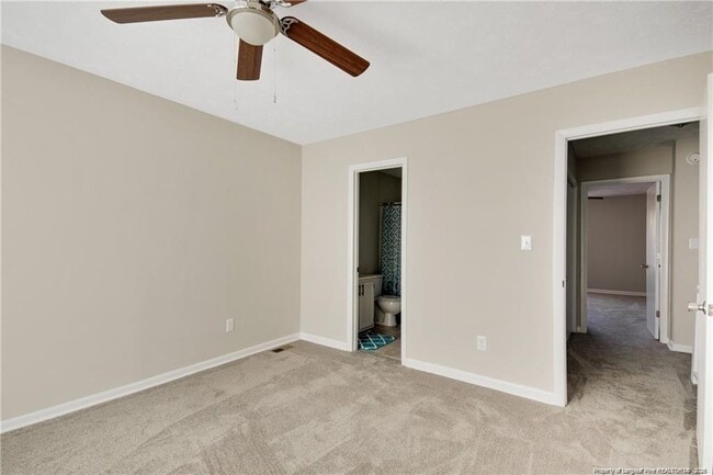 Building Photo - 5940 Laguna Dr