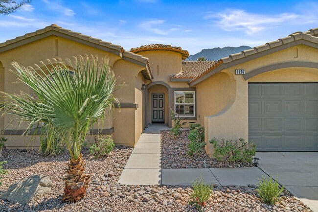 Building Photo - 1267 Oro Ridge