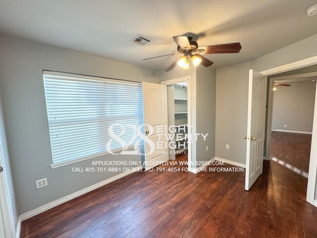 Building Photo - COMING 12/29/25! CUTE 3 BED/2 BATH STONE SINGLE FAMILY W/ GARAGE HOME IN DEL CITY!