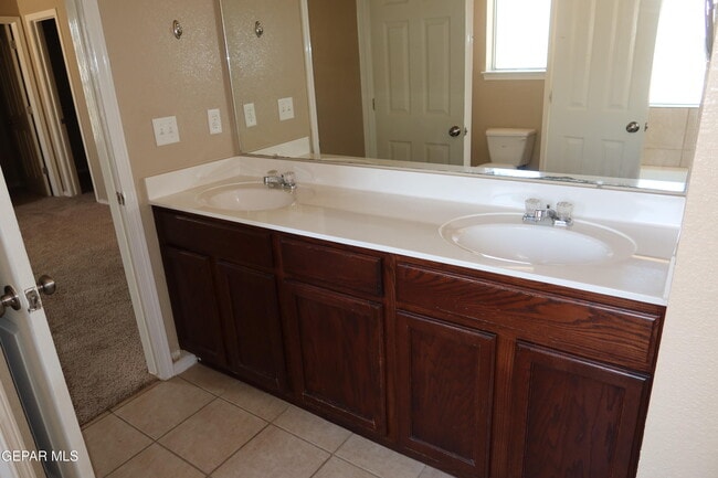 Building Photo - 14217 Otter Point Ct