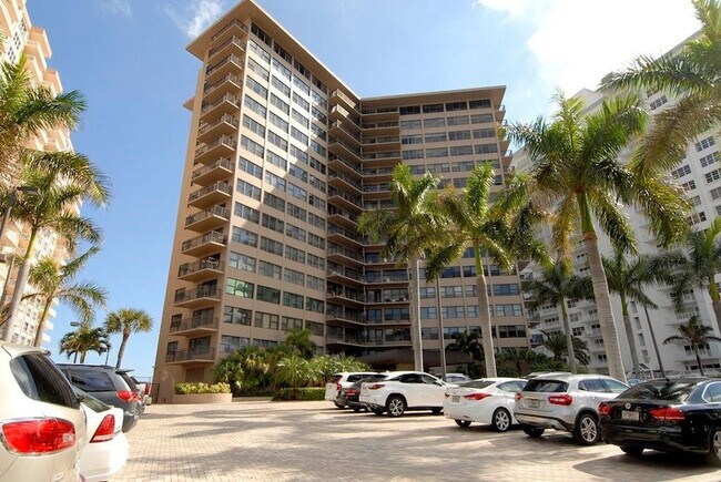 Building Photo - 3800 Galt Ocean Dr
