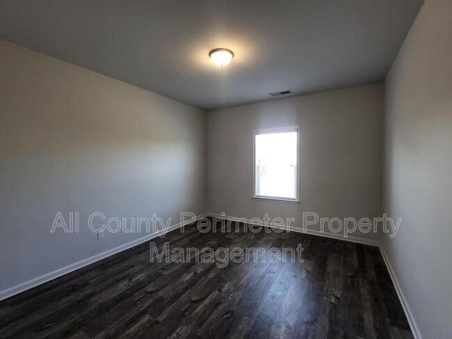 Building Photo - 3328 Fall Branch Ln