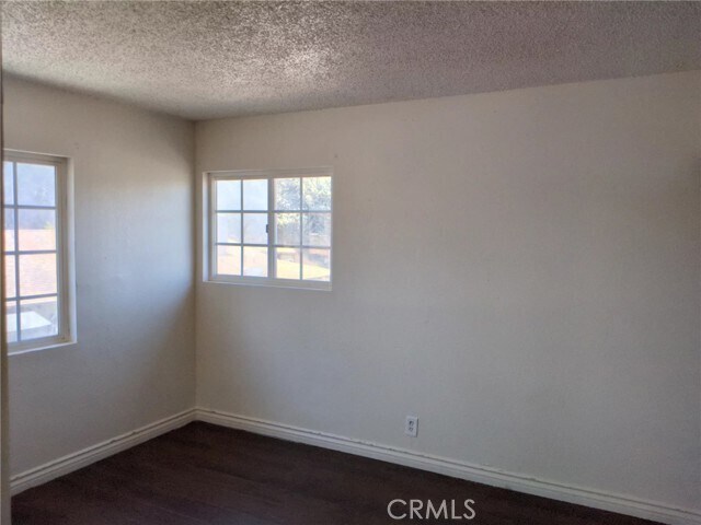 Building Photo - 435 N Hamilton Ave