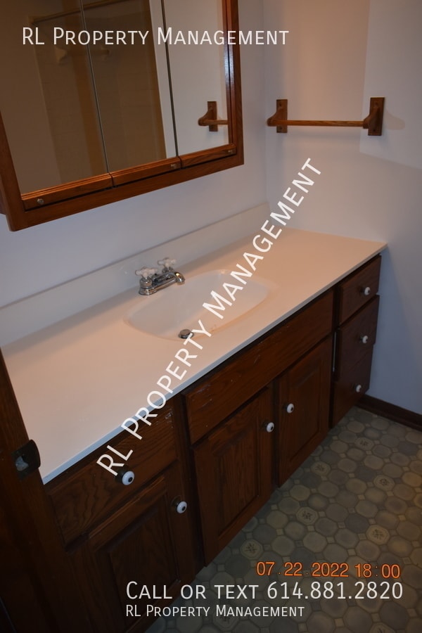 Building Photo - WAIVED APPLICATION FEE(S) AND 1 MONTH FREE...