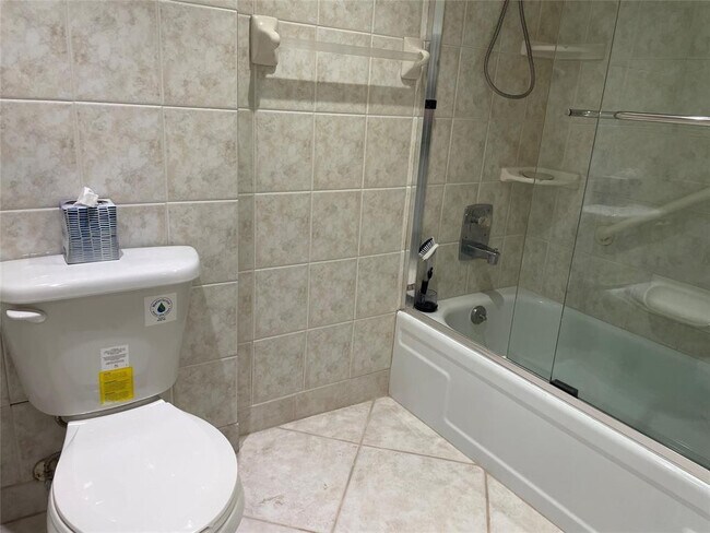 Building Photo - 336 N Birch Rd