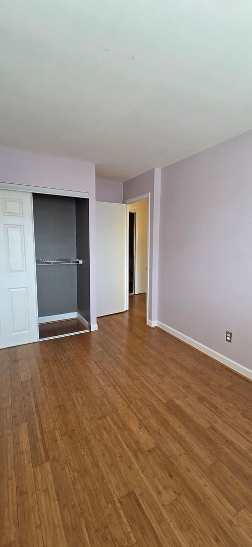 Building Photo - 3 Level Townhome Located in Silver Spring