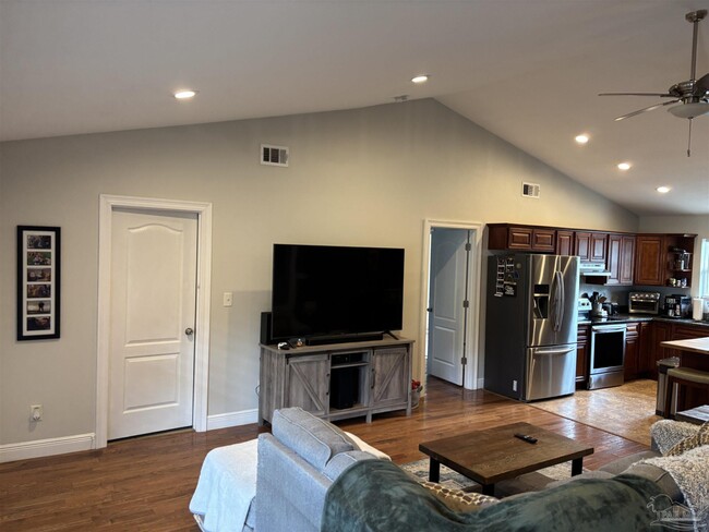 Building Photo - 4735 Lanett Dr