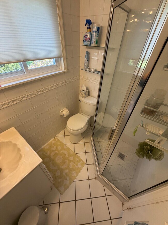 Building Photo - 74 Black Rock Rd