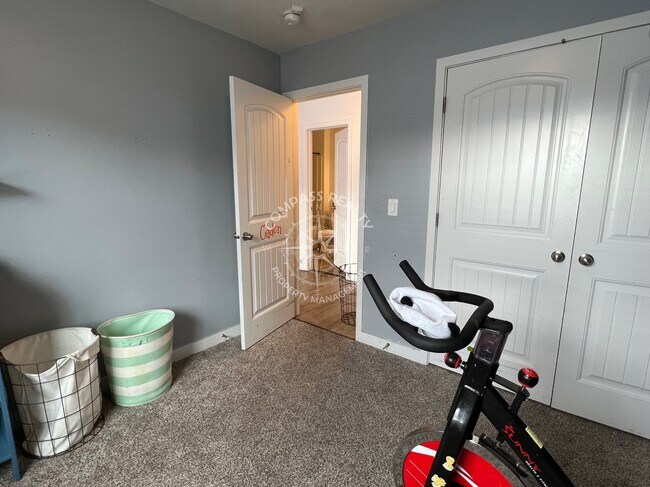 Building Photo - 375 Slate Drive