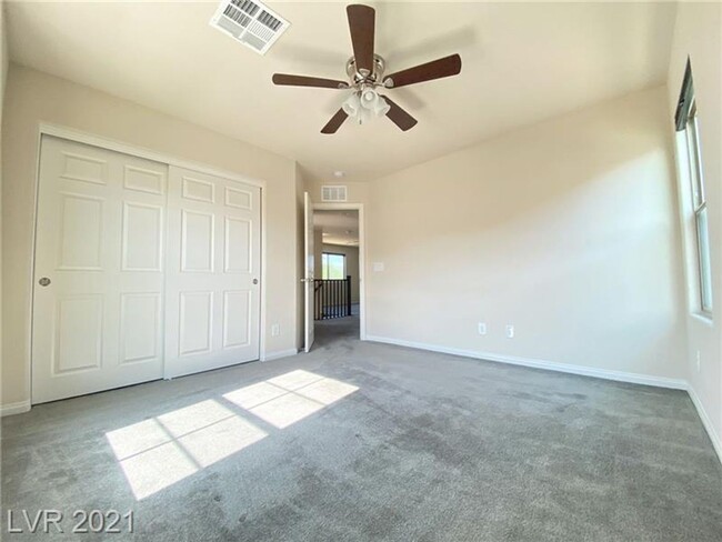 Building Photo - Modern Designed Home in a Cul-De-Sac within a Gated Southwest Community