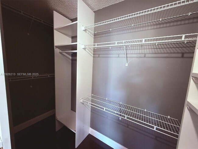 Building Photo - 15124 SW 141st Terrace