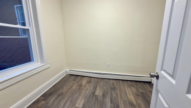 Building Photo - 668-670-670 John F. Kennedy Blvd