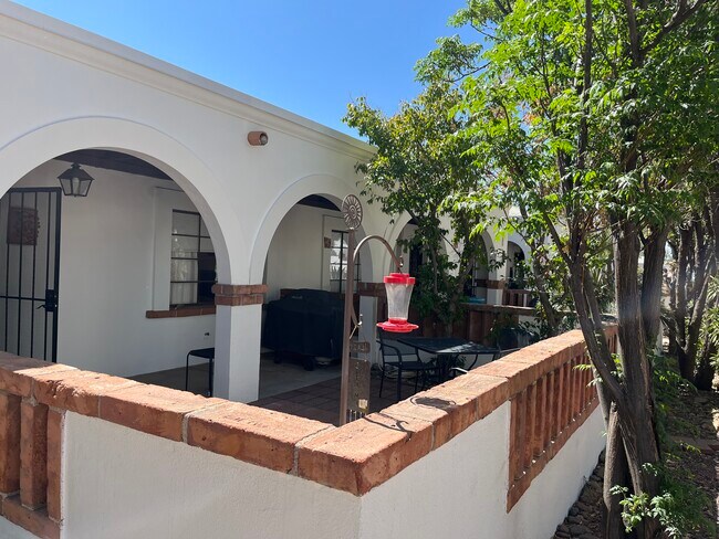 Building Photo - 393 S Paseo Madera