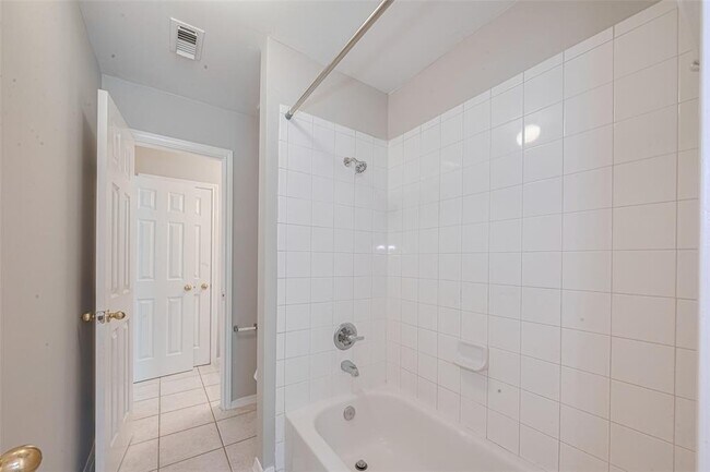 Building Photo - 4707 Brookside Ct
