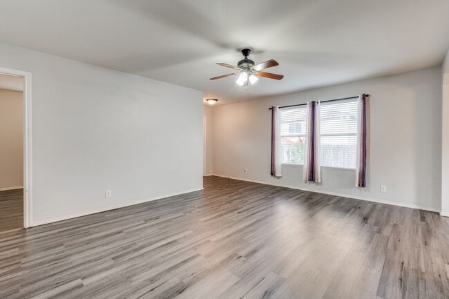 Building Photo - SINGLE-STORY 3-BEDROOM IN CIBOLO