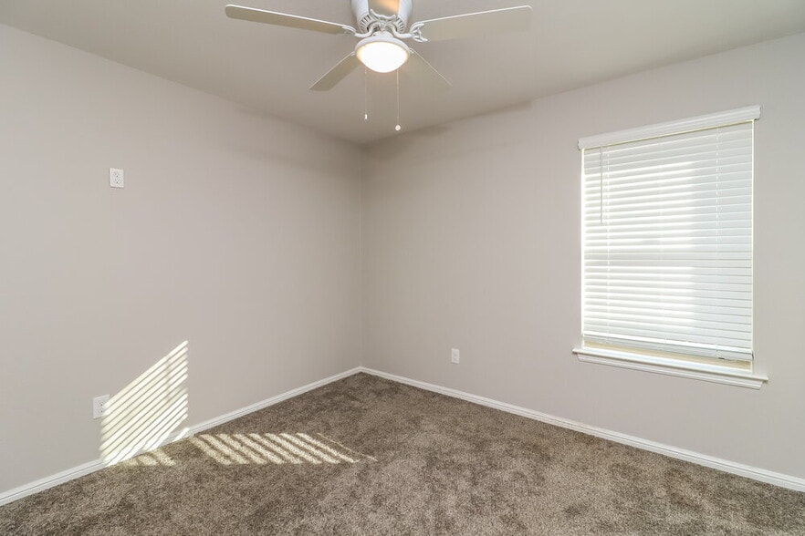 Building Photo - 10373 Fort Belknap Trail