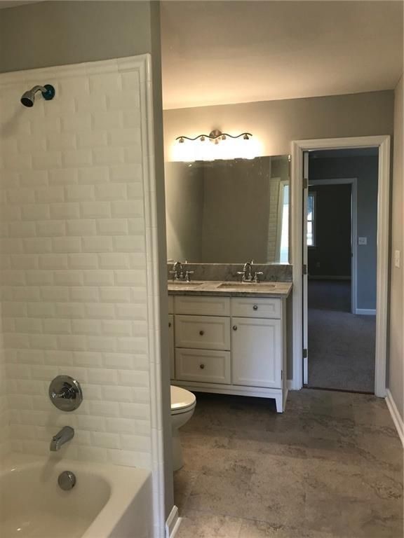 Building Photo - 1280 Arkwright Pl SE