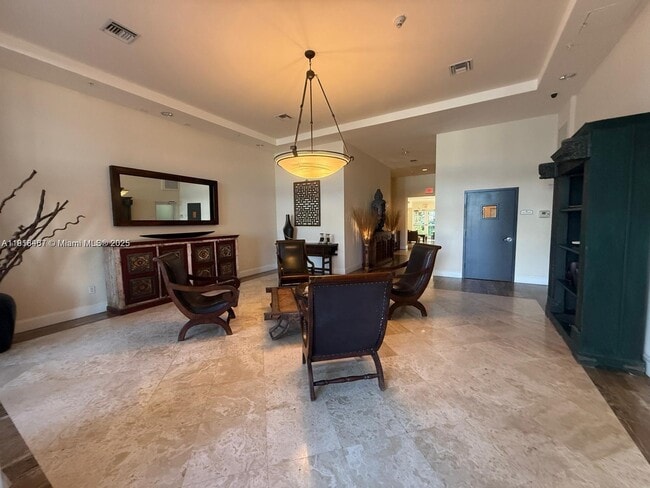 Building Photo - 2600 SW 27th Ave