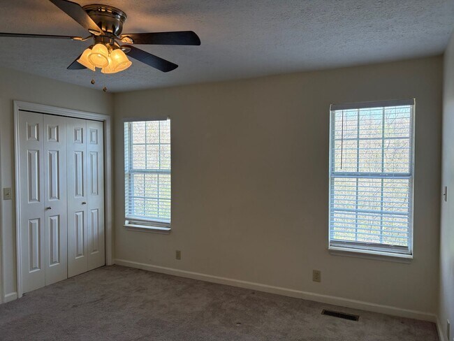 Building Photo - Single Family Home in Villages of Brentwood