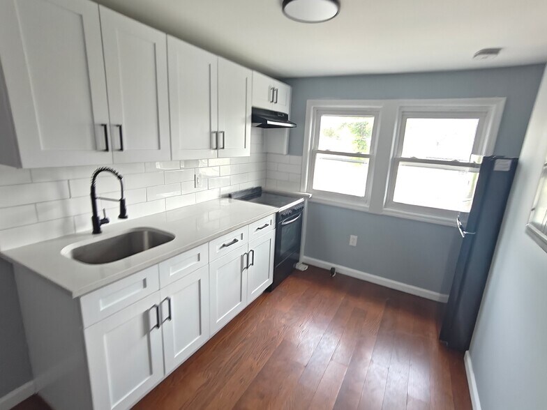 Building Photo - 67 Stockman Pl