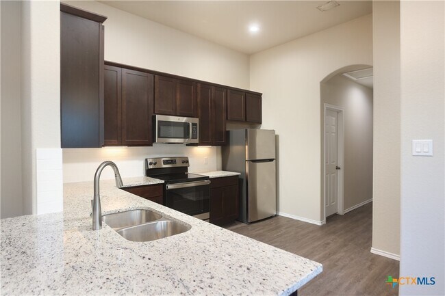 Building Photo - 3428 Scott Cir