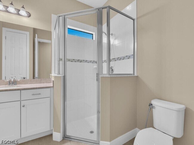 Building Photo - 10093 Avalon Lake Cir