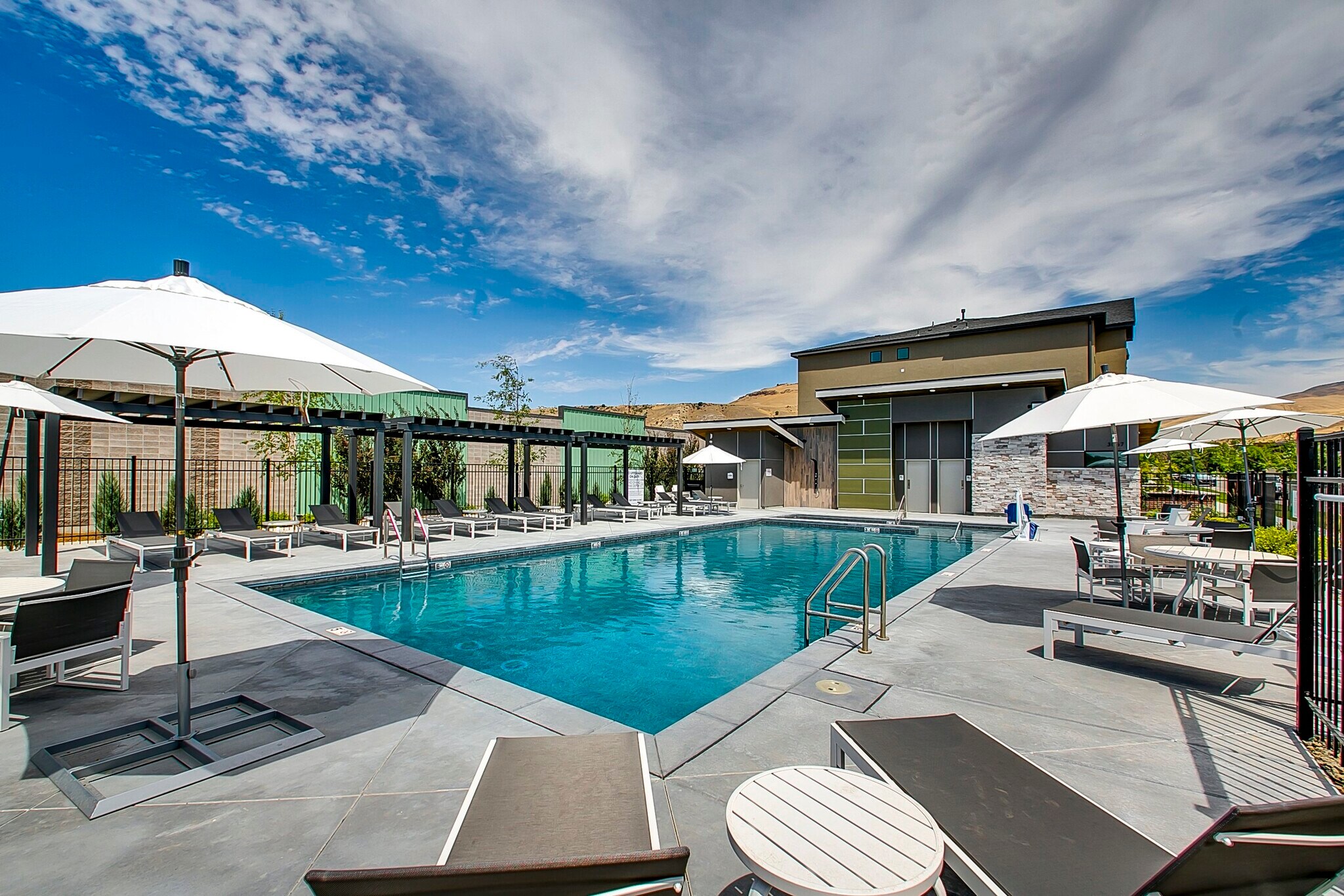 Salt water pool - 3850 E Haystack St
