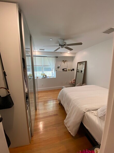 Building Photo - 12 Fern St