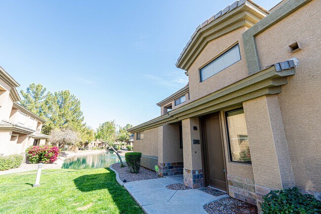 Primary Photo - 3-Bed, 2-Bath Condo with Stunning Lake Views!